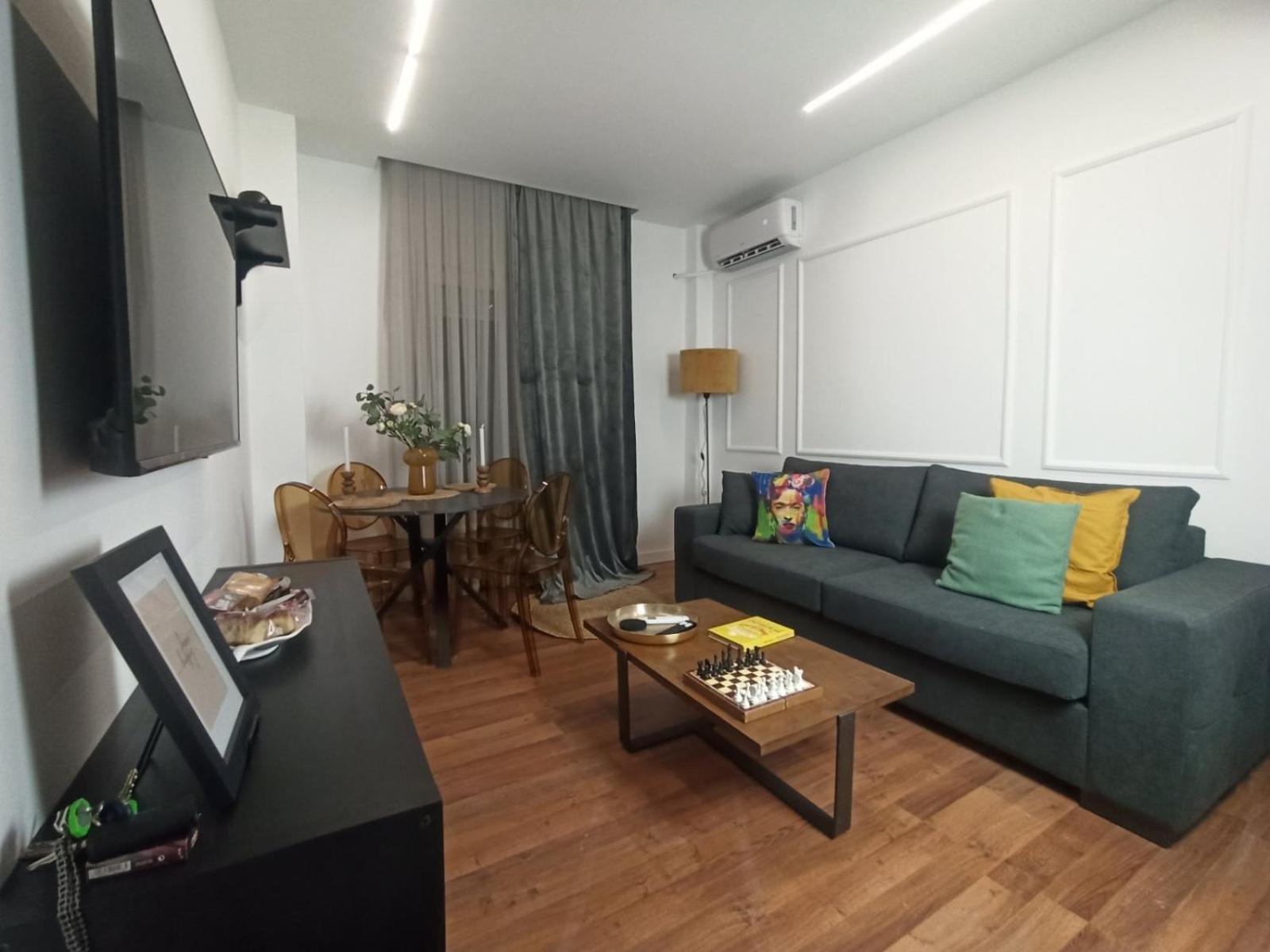 Down Town Luxurious Apartments 4 Александроуполис Экстерьер фото