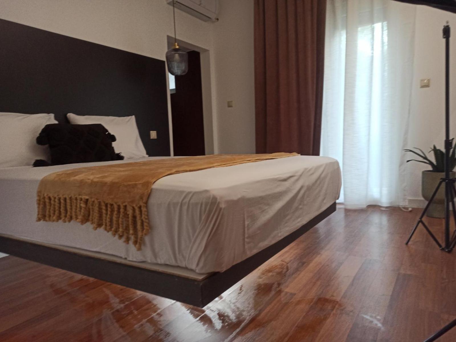 Down Town Luxurious Apartments 4 Александроуполис Экстерьер фото