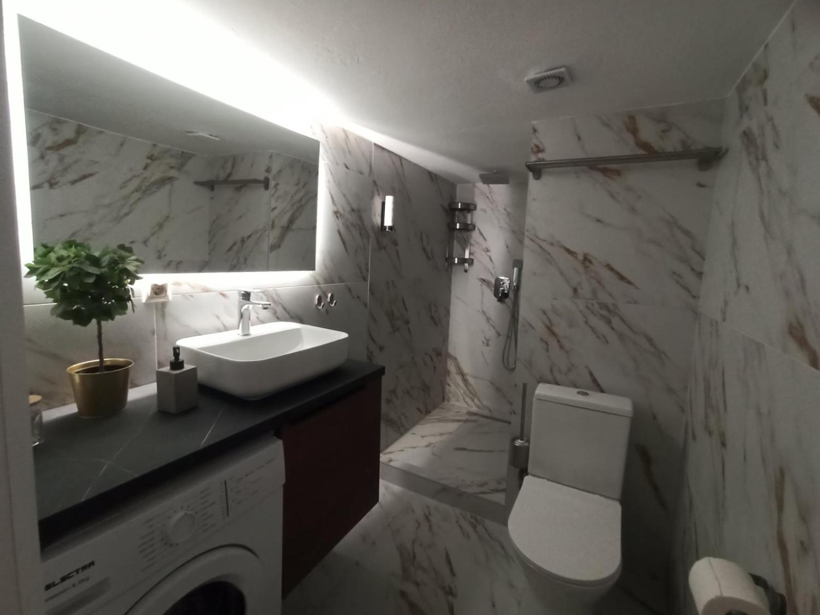 Down Town Luxurious Apartments 4 Александроуполис Экстерьер фото